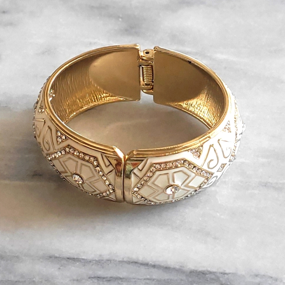 Banana Republic cuff bracelet